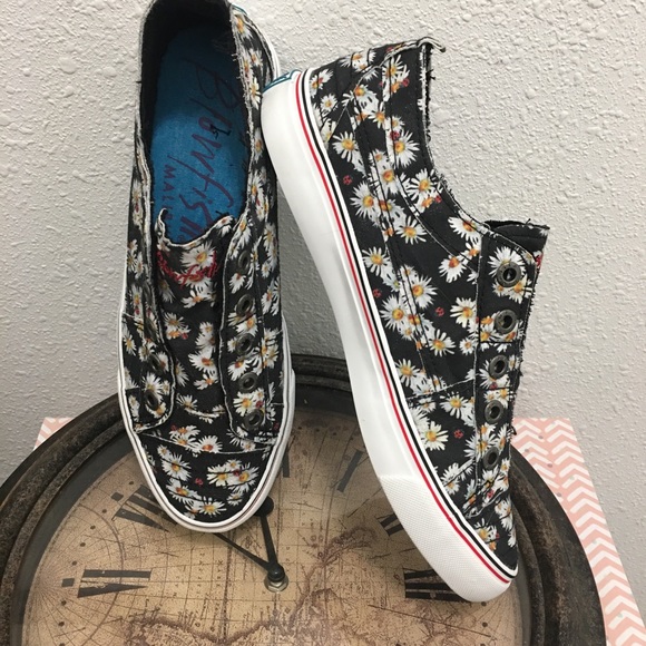 Blowfish Shoes - Blowfish NWOT sneakers slip on shoes
